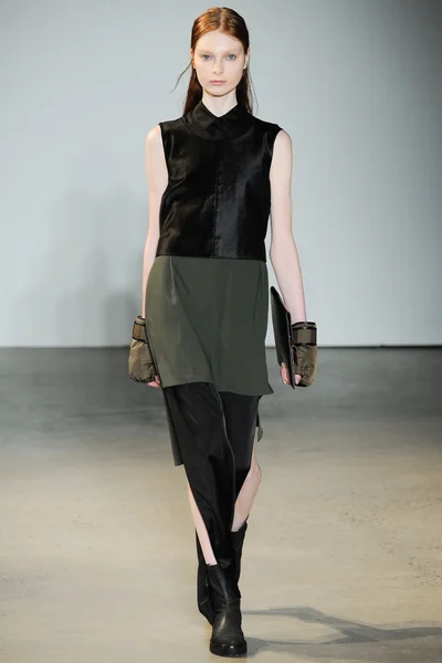 Look 18